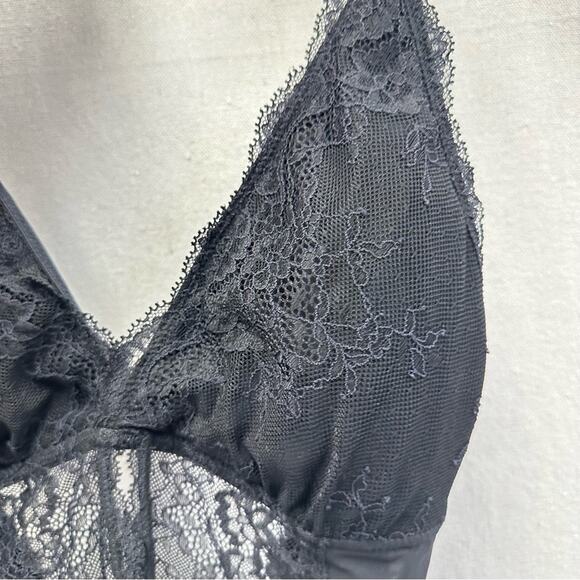 Abercrombie and Fitch black lace teddy lingerie bodysuit size small - Picture 16 of 16